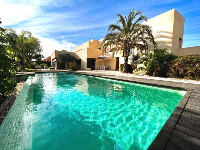 Casa-chalet en Venta en Valverde