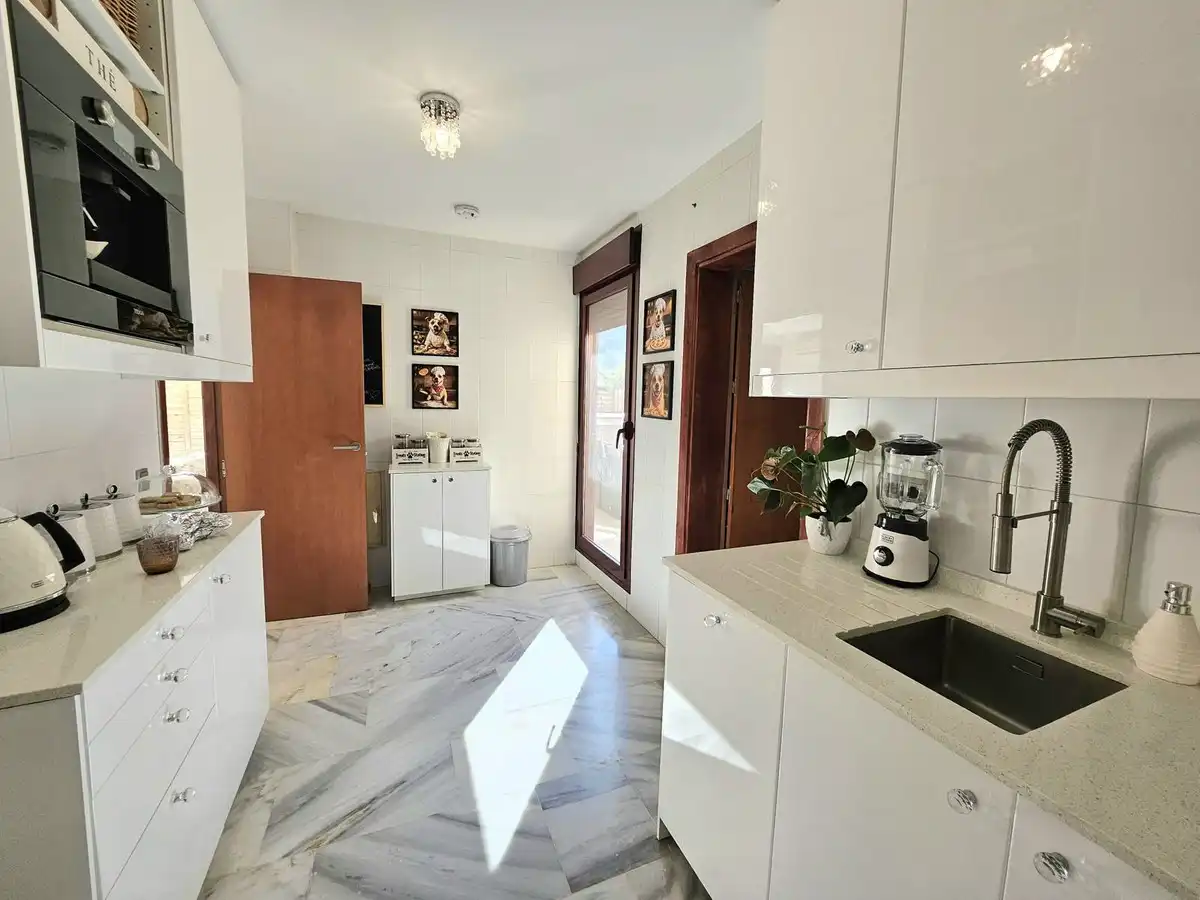 Casa con piscina en venta en Los Flamingos, imagen 6