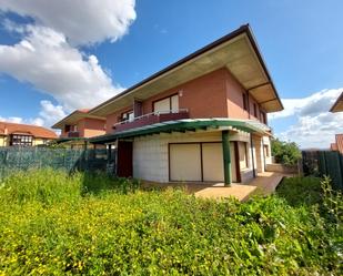 Exterior view of Single-family semi-detached for sale in Camargo  with Heating, Parquet flooring and Terrace