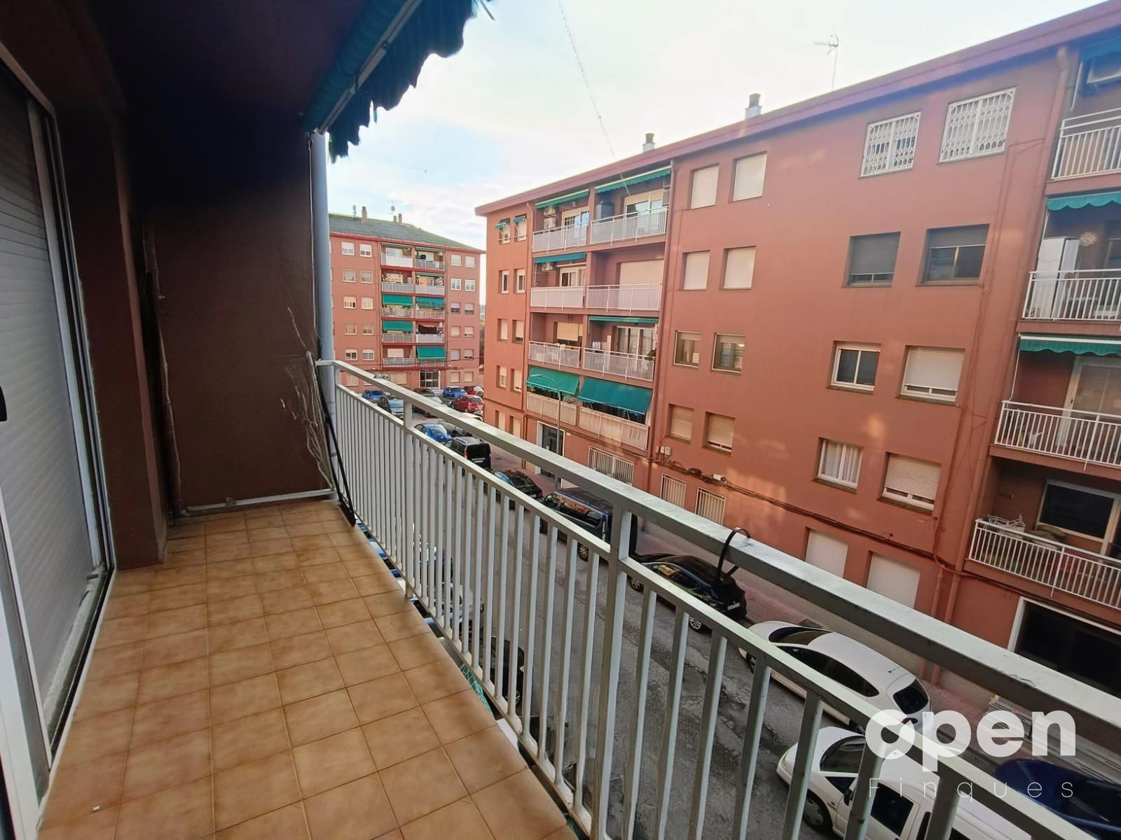 Flat for sale in America,D, Can Parellada