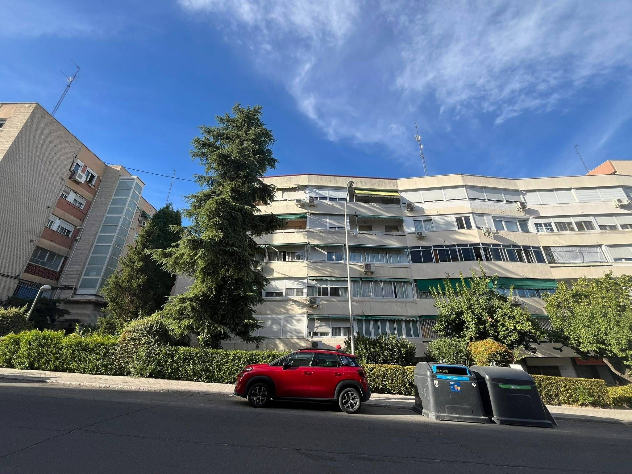 Vista exterior de Piso en venta en  Madrid Capital con Terraza