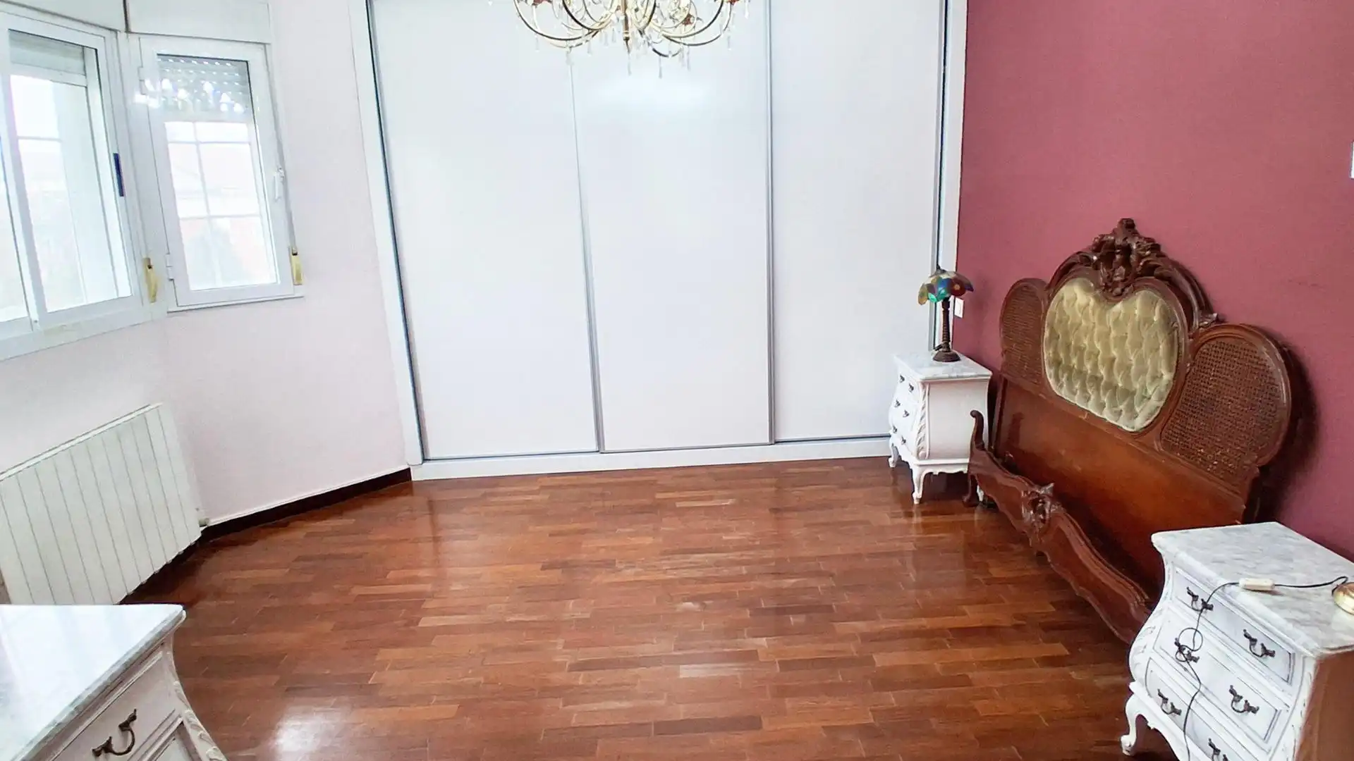 Schlafzimmer von Einfamilien-Reihenhaus zum Verkauf in Cabrerizos mit Heizung, Abstellraum und Schwimmbad