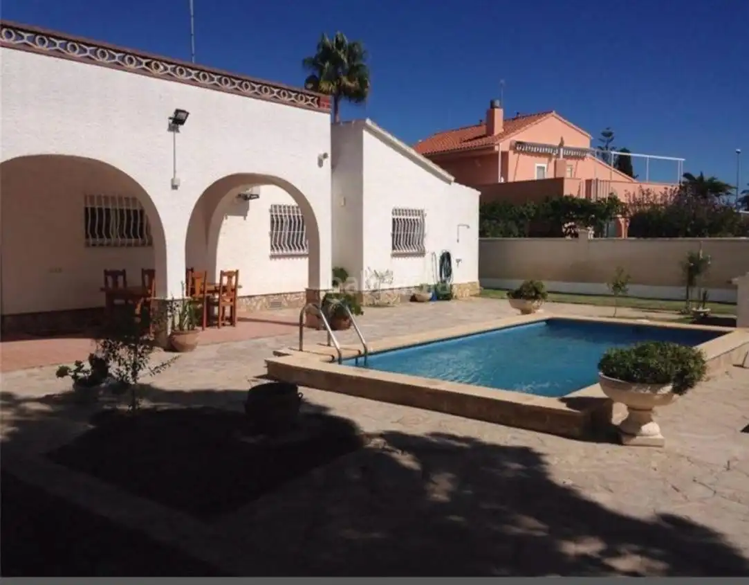 Exterior view of Houses for sale in Amposta  with Air Conditioner, Heating and Private garden