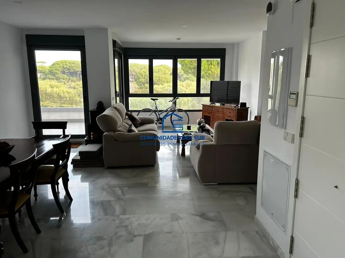 Wohnzimmer von Wohnung zur Miete in El Puerto de Santa María mit Klimaanlage, Privatgarten und Terrasse