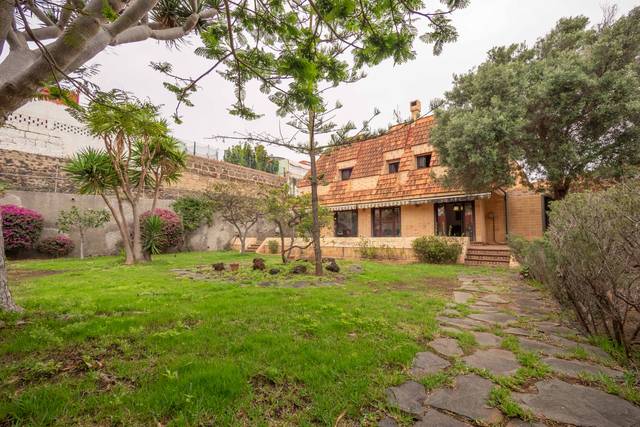 Casa-chalet en Venta en Calle los Lagares en Tafira