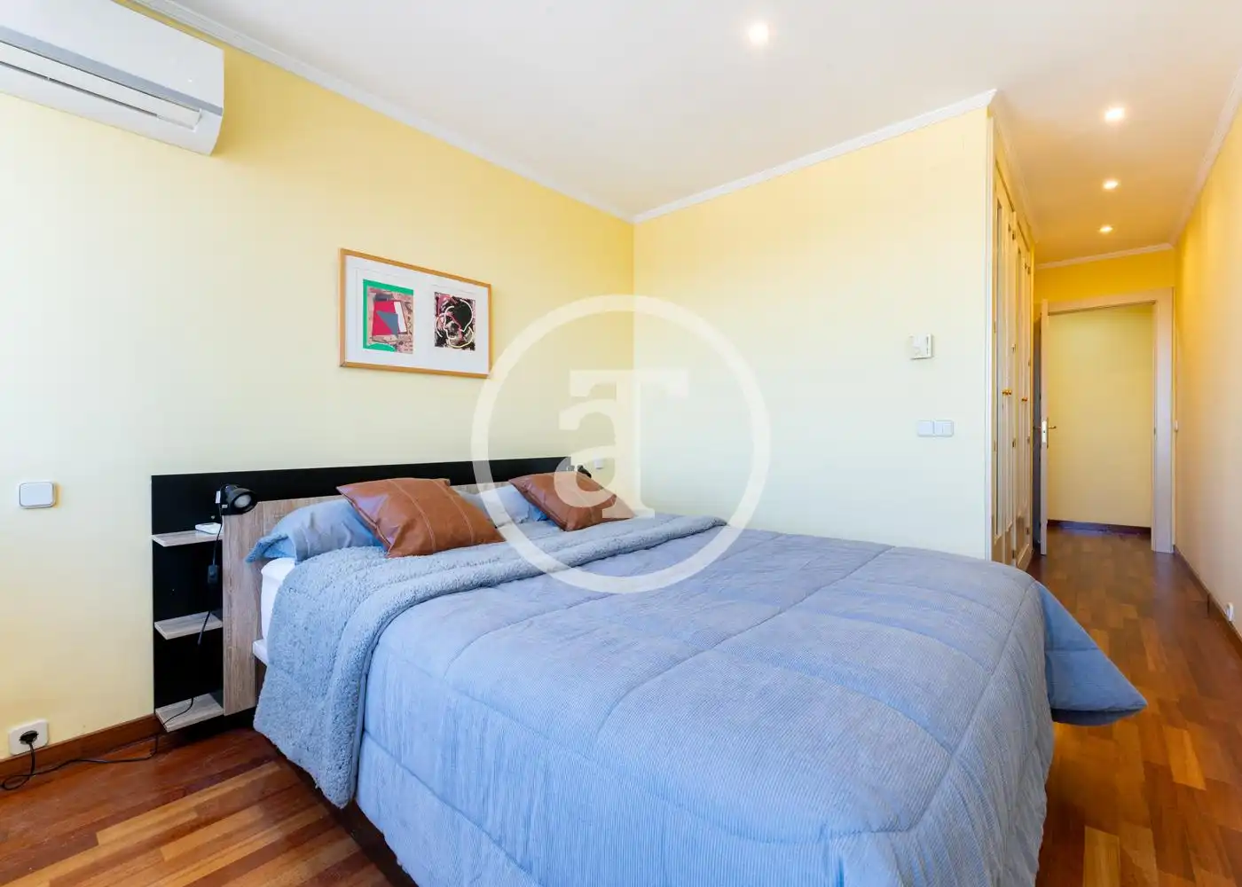 Schlafzimmer von Wohnung zur Miete in Madrid mit Klimaanlage, Heizung und Möbliert