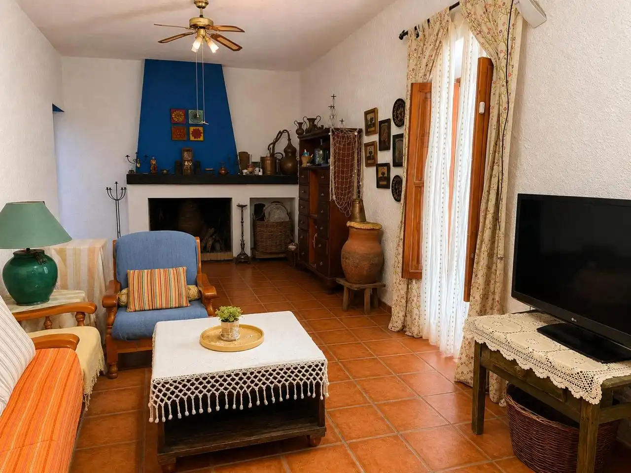 Sala d'estar de Finca rústica en venda en Guareña amb Jardí privat, Terrassa i Piscina