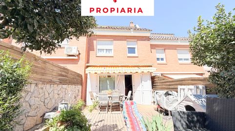 Foto 2 de Casa o chalet de alquiler en Carrer Sant Jordi, 11, Corbera de Llobregat, Barcelona