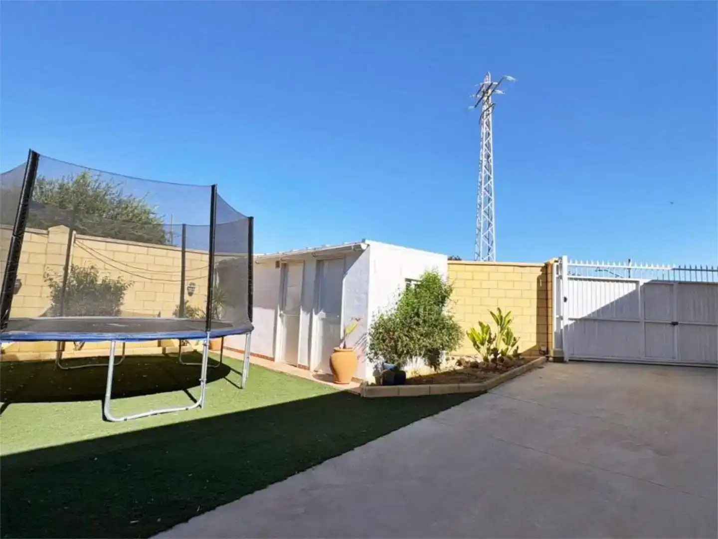 Jardí de Casa o xalet en venda en La Roda de Andalucía amb Aire condicionat i Balcó