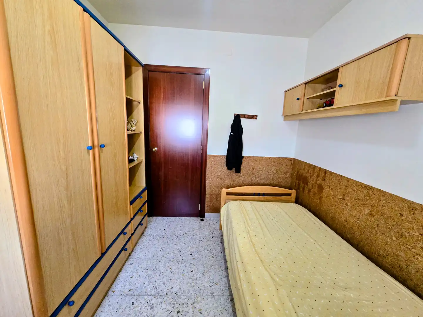 Schlafzimmer von Einfamilien-Reihenhaus zum Verkauf in Manlleu mit Heizung, Privatgarten und Terrasse