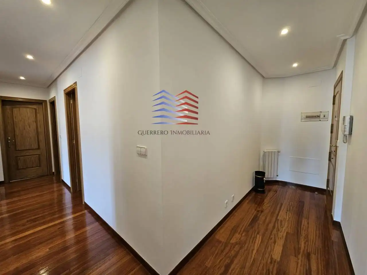 Piso de alquiler en Ourense Capital  con Calefacción, Parquet y Trastero