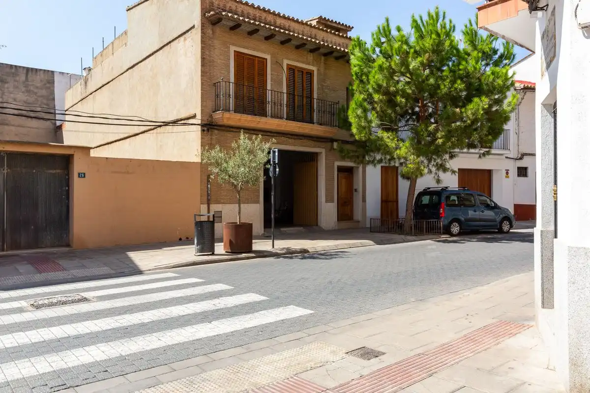 Exterior view of Ground floor for sale in Torrent  with Air Conditioner, Heating and Terrace