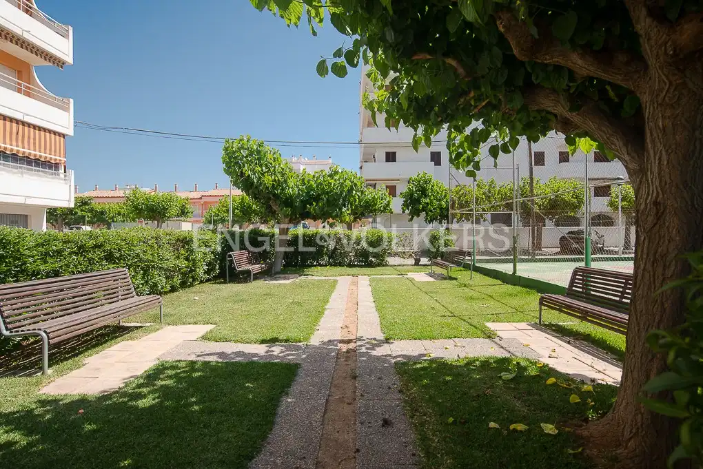 Vista exterior de Casa o xalet en venda en Peñíscola / Peníscola amb Calefacció, Terrassa i Traster