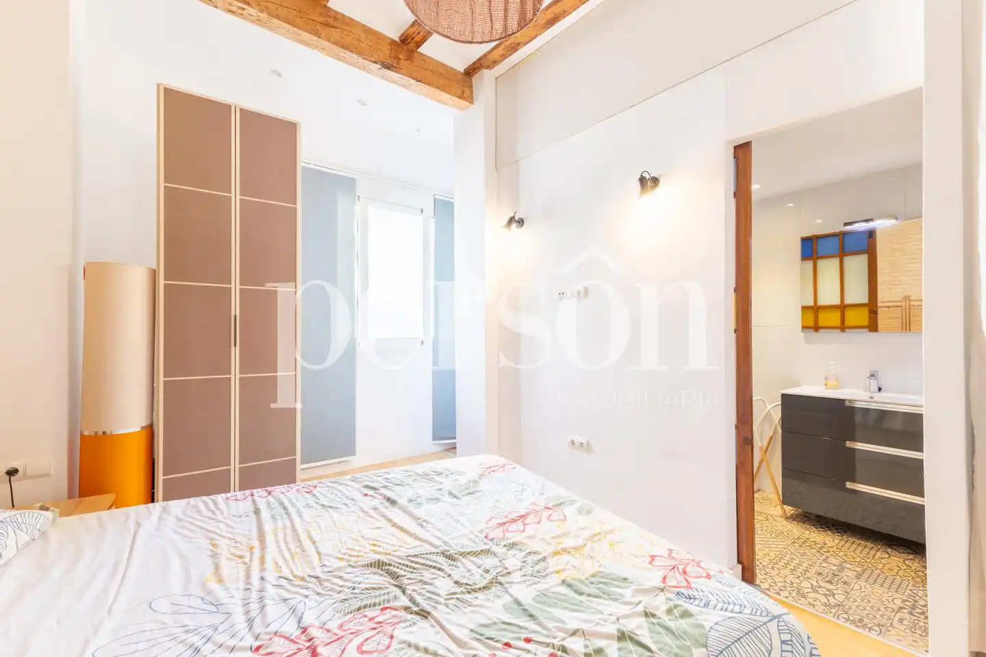 Schlafzimmer von Loft zur Miete in Valencia mit Klimaanlage, Heizung und Möbliert