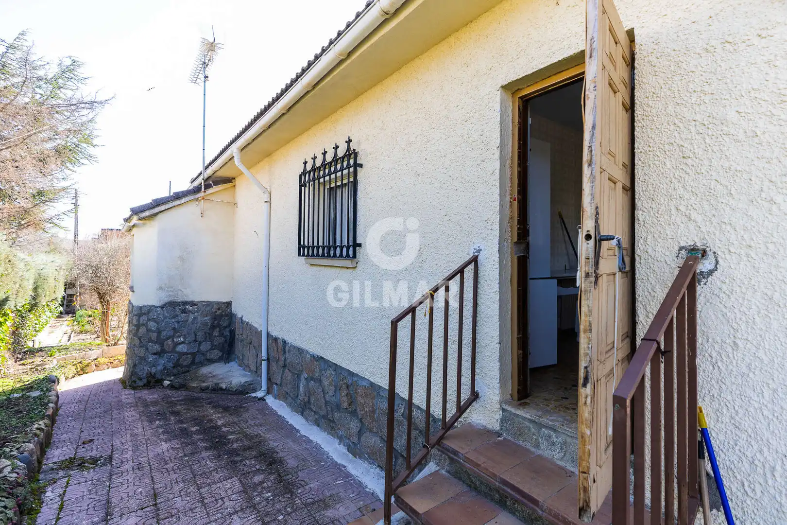Vista exterior de Casa o chalet en venta en El Boalo - Cerceda – Mataelpino con Calefacción, Jardín privado y Piscina