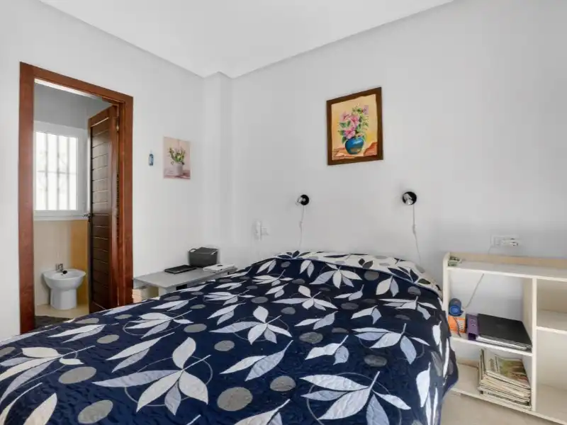 Casa aparellada amb terrassa en venda a Nueva Torrevieja - Aguas Nuevas, imagen 18