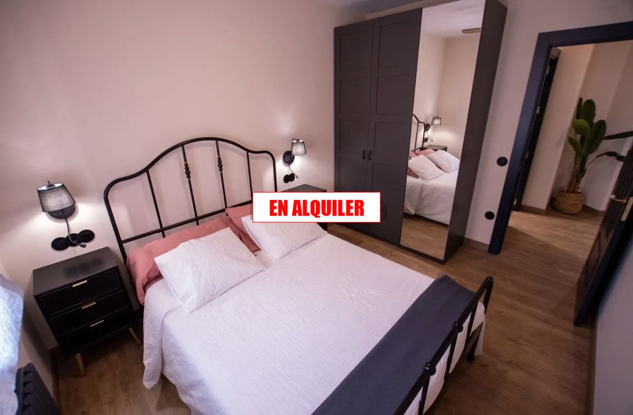 Dormitori de Pis de lloguer en Ciudad Real Capital amb Aire condicionat, Calefacció i Piscina