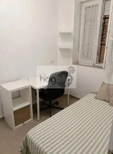 Habitación de Planta baja de alquiler en Sevilla con Aire acondicionado y Amueblado