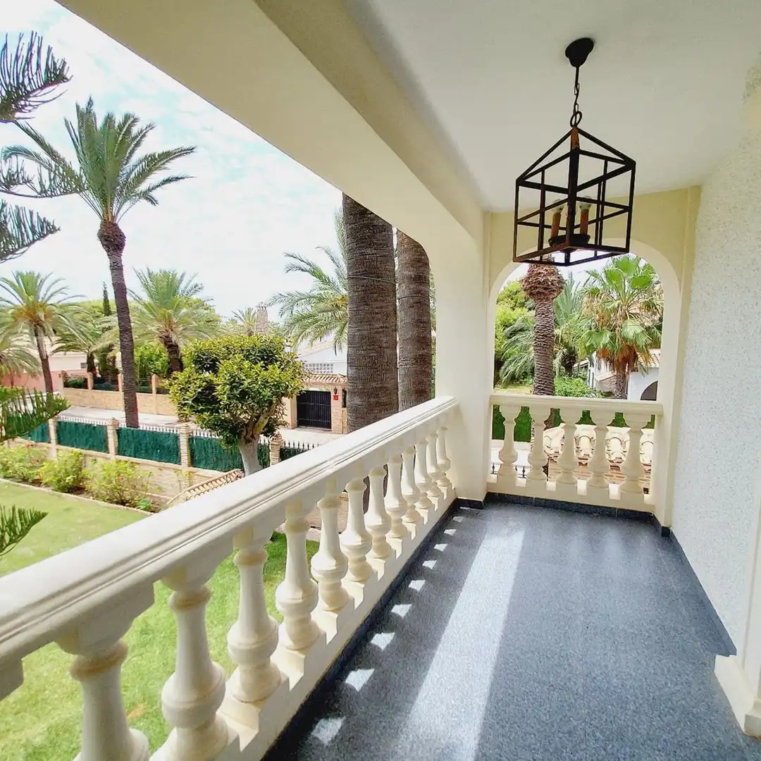 Terrassa de Casa o xalet en venda en Orihuela amb Terrassa, Traster i Piscina