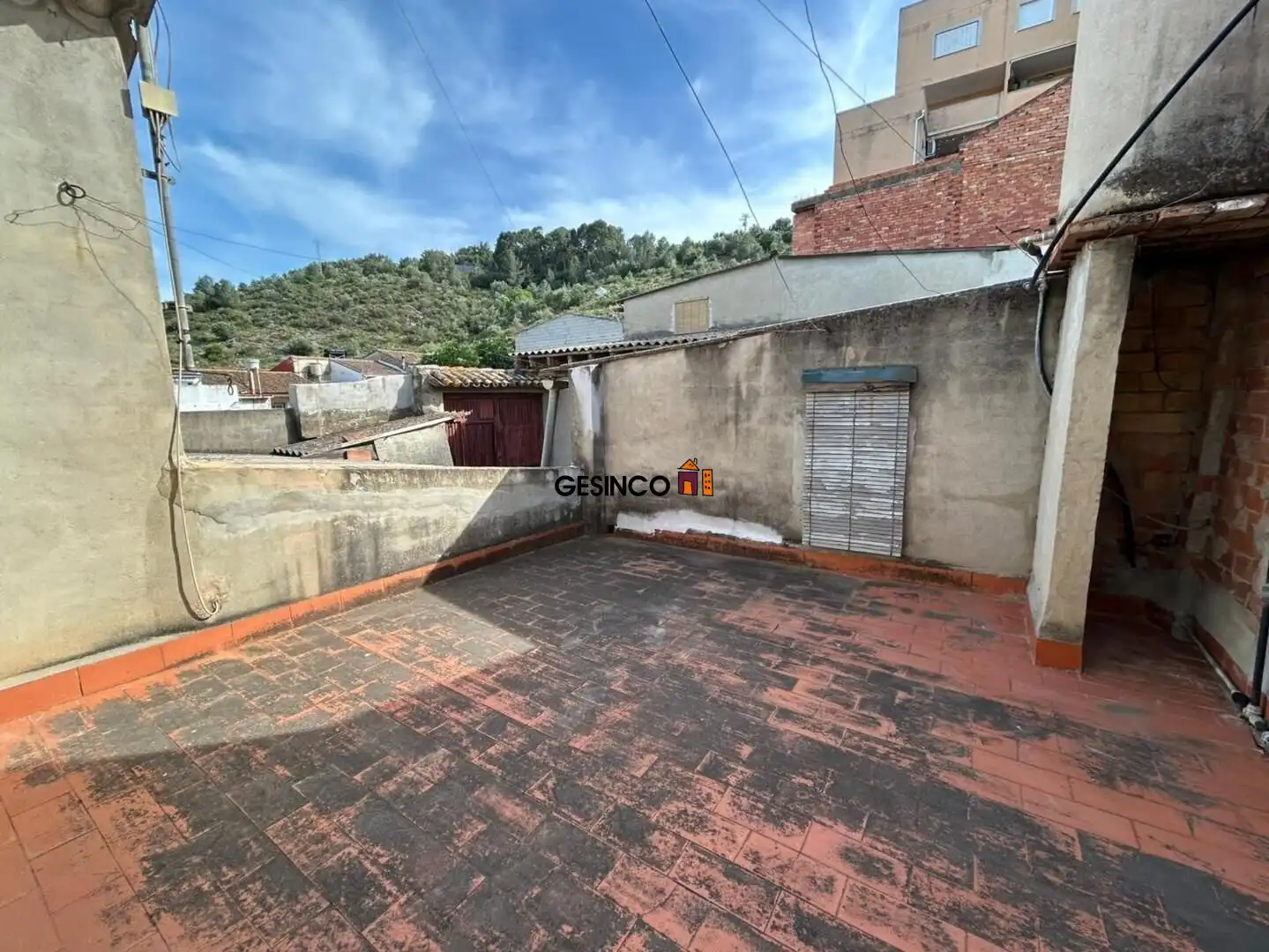 Vista exterior de Casa o xalet en venda en Manuel amb Terrassa