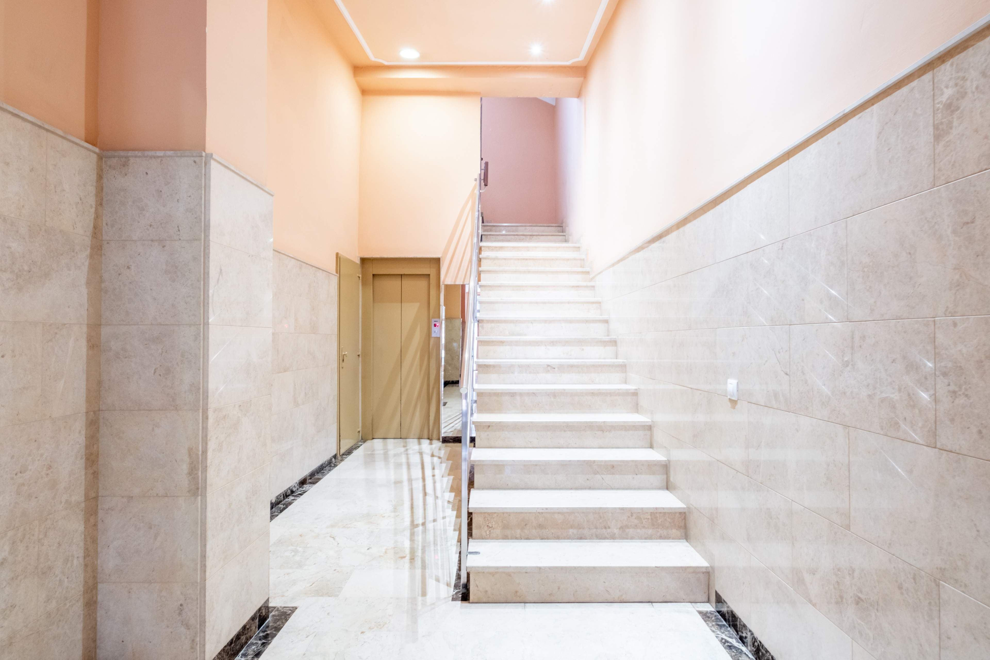 Flat for sale in  Zaragoza Capital  with Heating