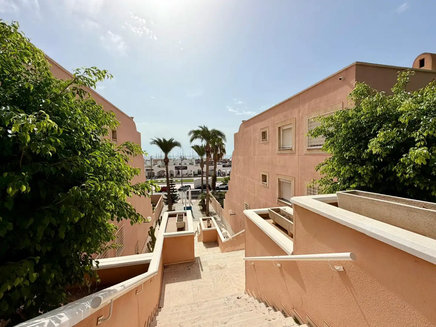 Exterior view of Flat for sale in Roquetas de Mar  with Air Conditioner, Terrace and Storage room