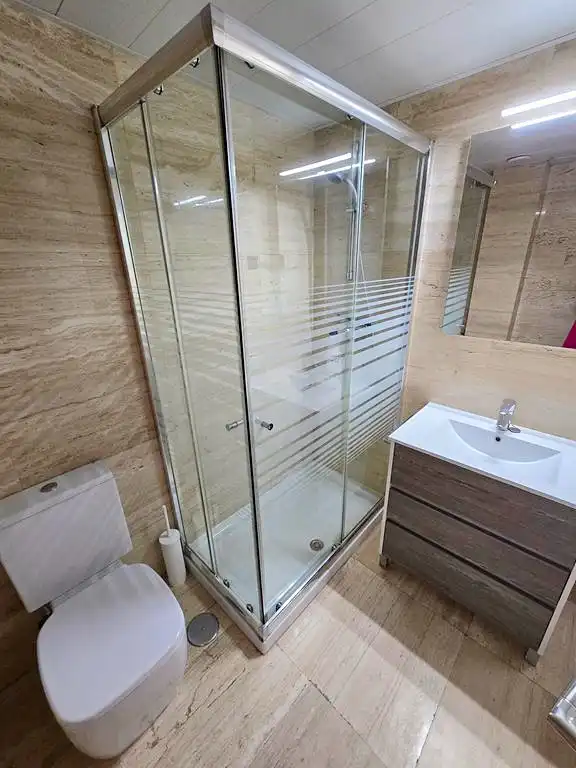 Bany de Dúplex de lloguer en Leganés amb Aire condicionat, Calefacció i Parquet