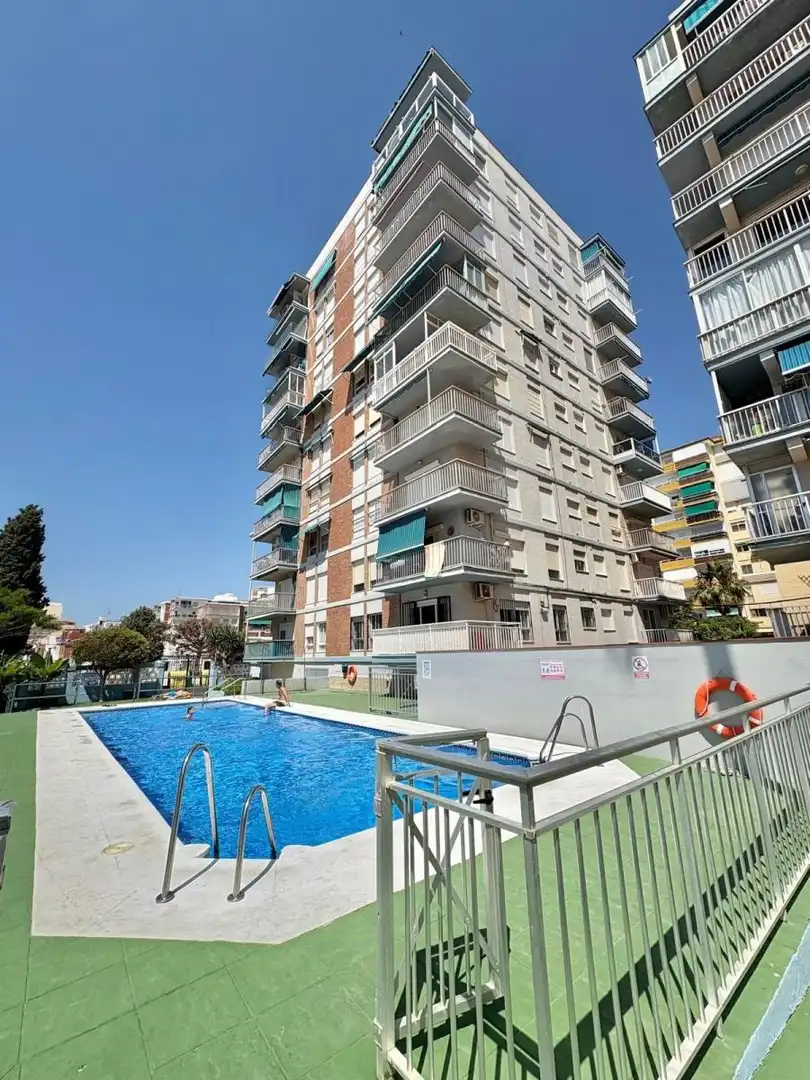 Vista exterior de Pis de lloguer en Vélez-Málaga amb Aire condicionat, Terrassa i Traster