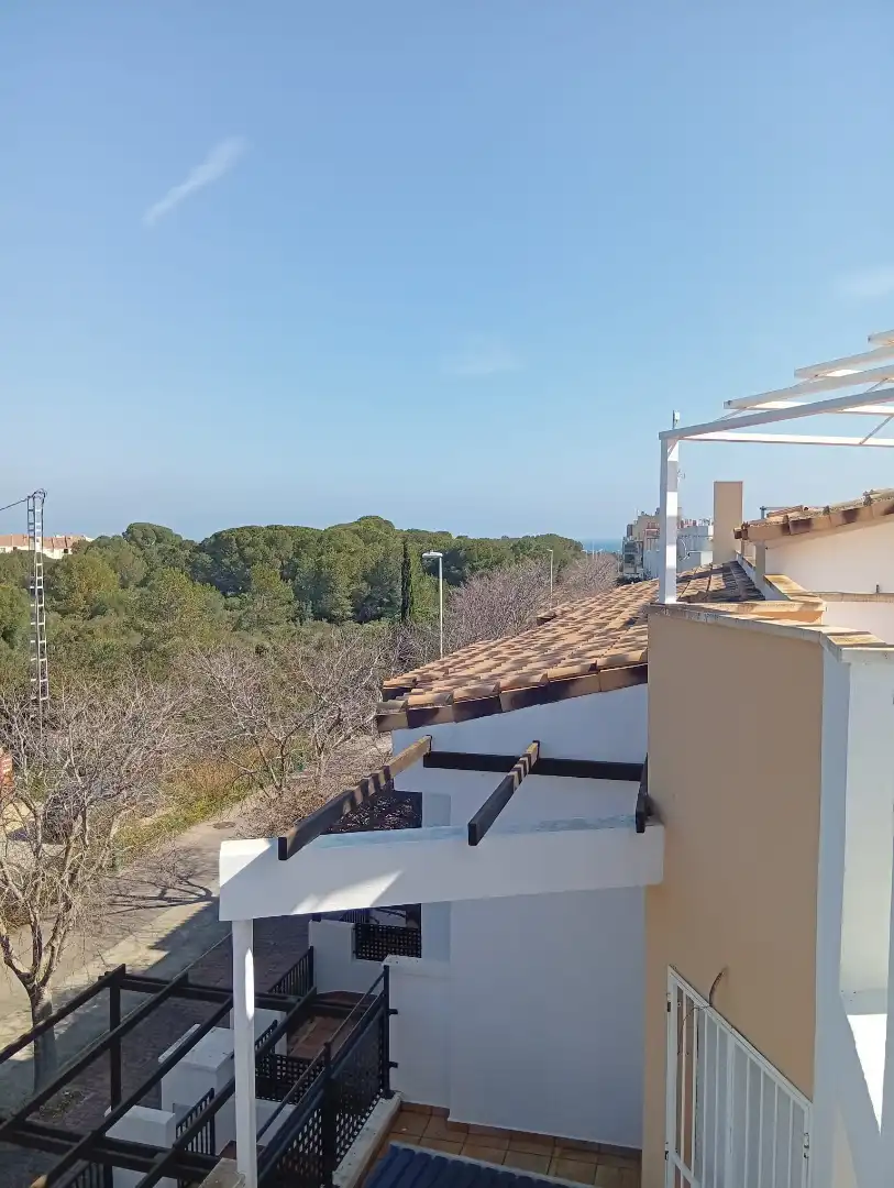 Vista exterior de Casa adosada en venta en Alcalà de Xivert con Aire acondicionado, Terraza y Amueblado