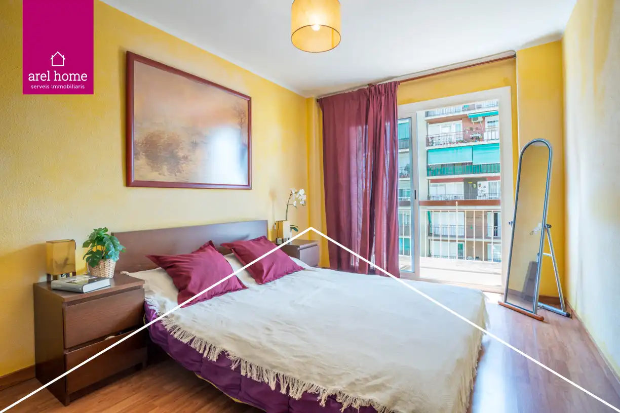 Bedroom of Flat for sale in L'Hospitalet de Llobregat  with Parquet flooring and Balcony