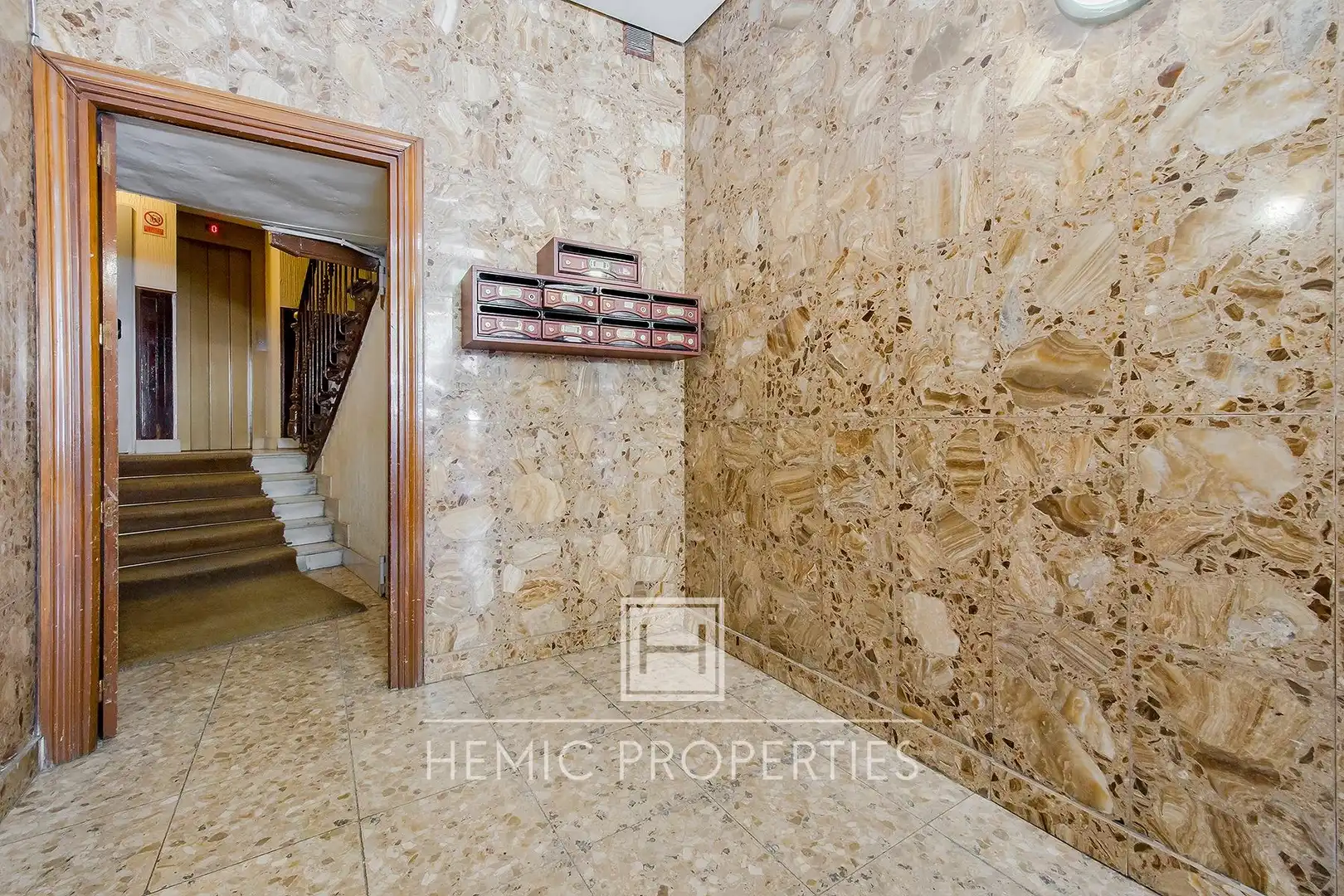 Piso en venta en Madrid con Trastero y Balcón