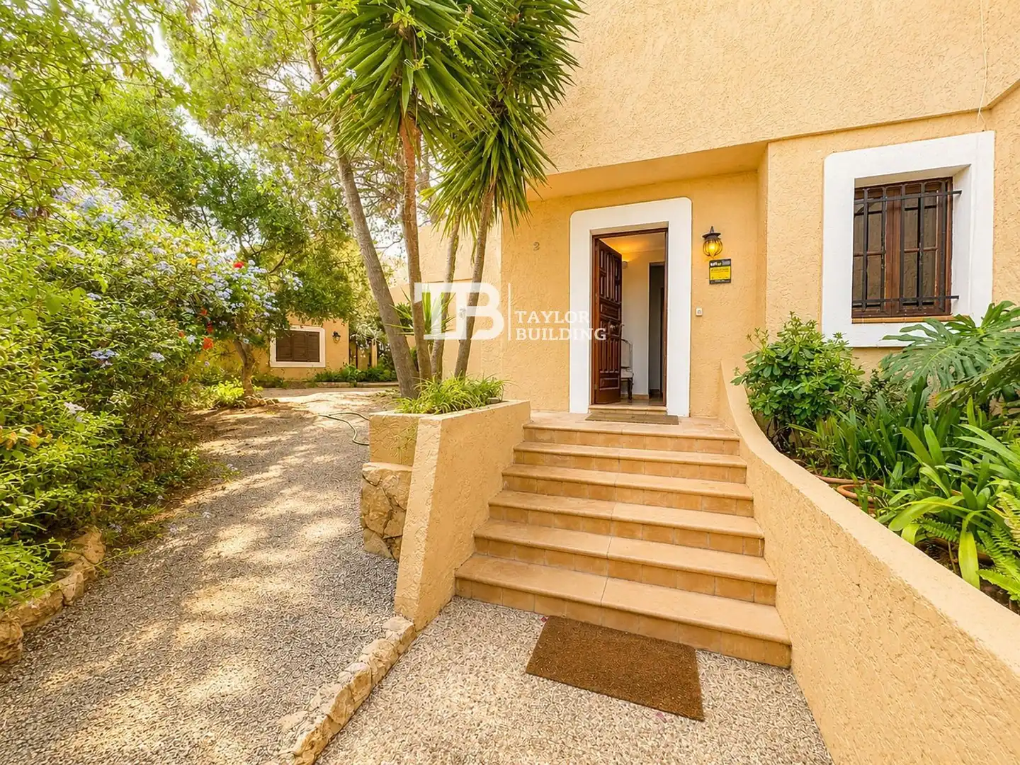 Vista exterior de Casa o xalet en venda en Calvià amb Jardí privat, Terrassa i Traster