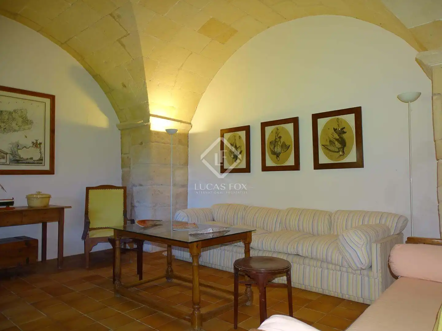 Country homes for sale in Cala Blanca