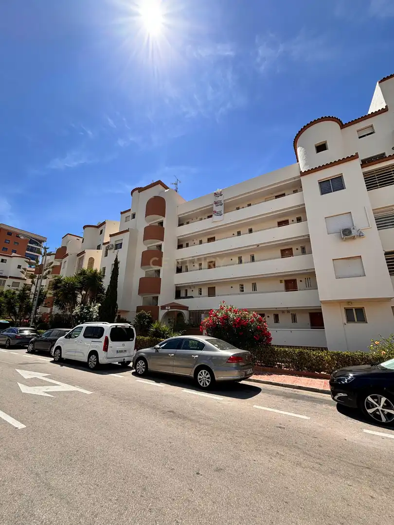 Vista exterior de Apartament de lloguer en Calpe / Calp amb Aire condicionat, Rentadora i Microones
