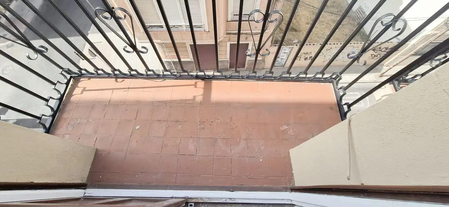 Pis de lloguer a El Raval - Portes Encarnades