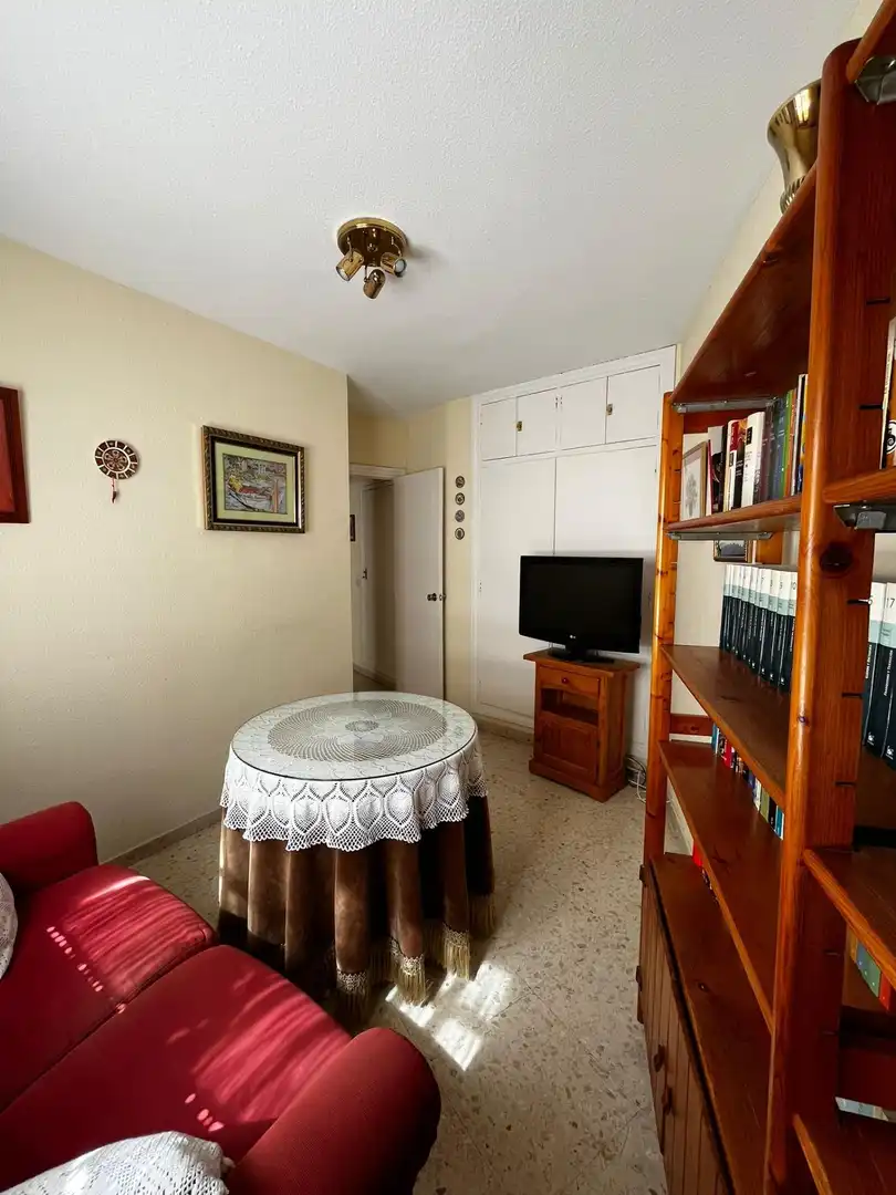 Bedroom of Flat for sale in Sevilla  with Air Conditioner, Heating and Storage room