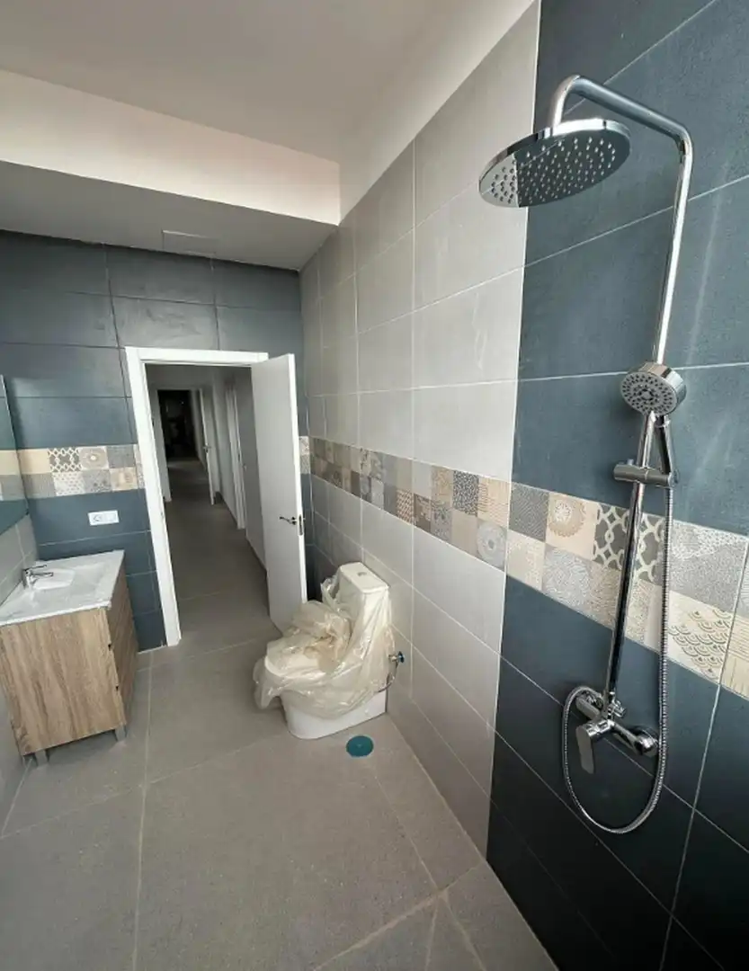 Badezimmer von Haus oder Chalet zum Verkauf in Antigua mit Privatgarten und Terrasse