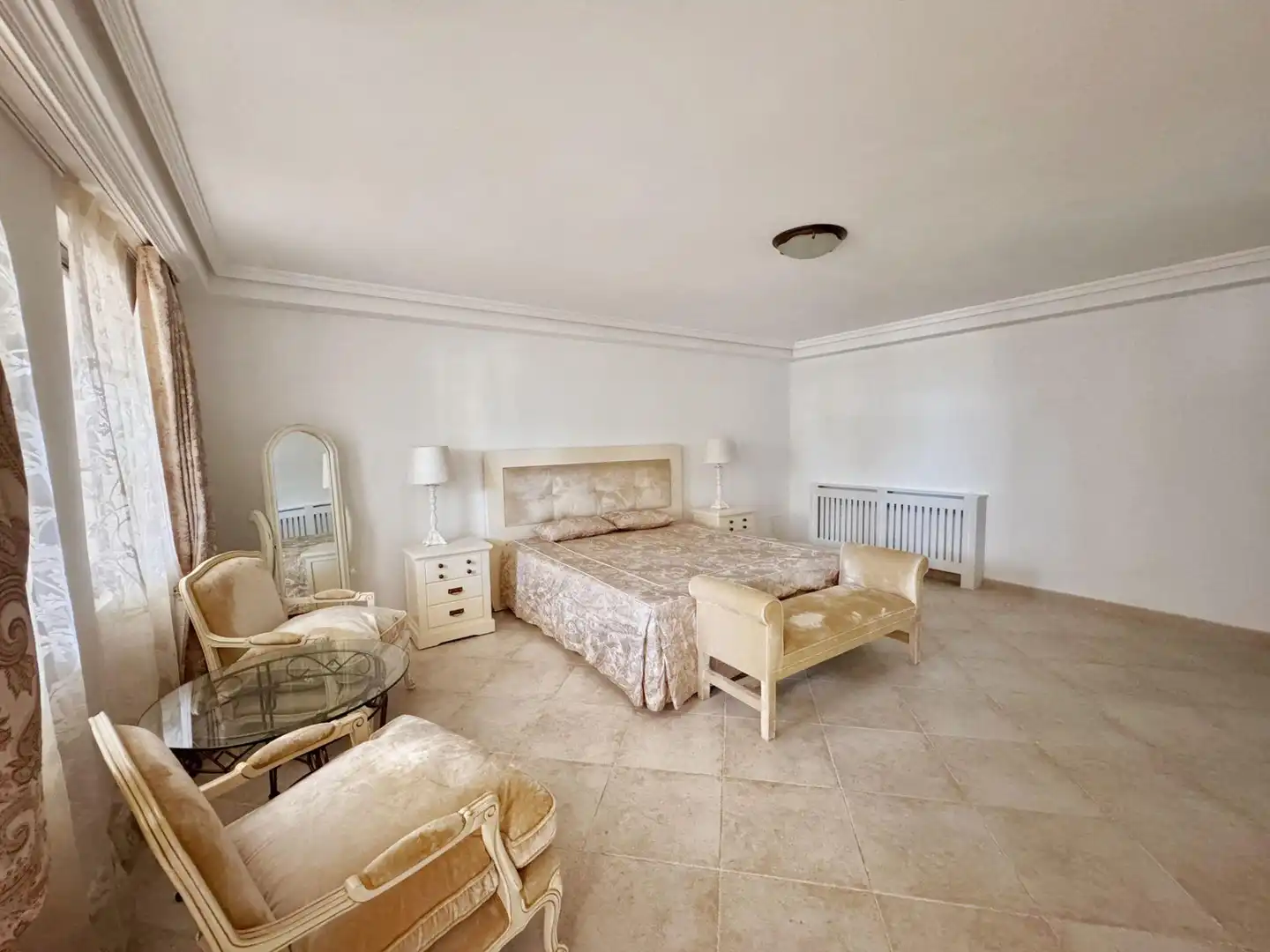 Habitación de Casa o chalet de alquiler en La Nucia con Aire acondicionado, Jardín privado y Piscina
