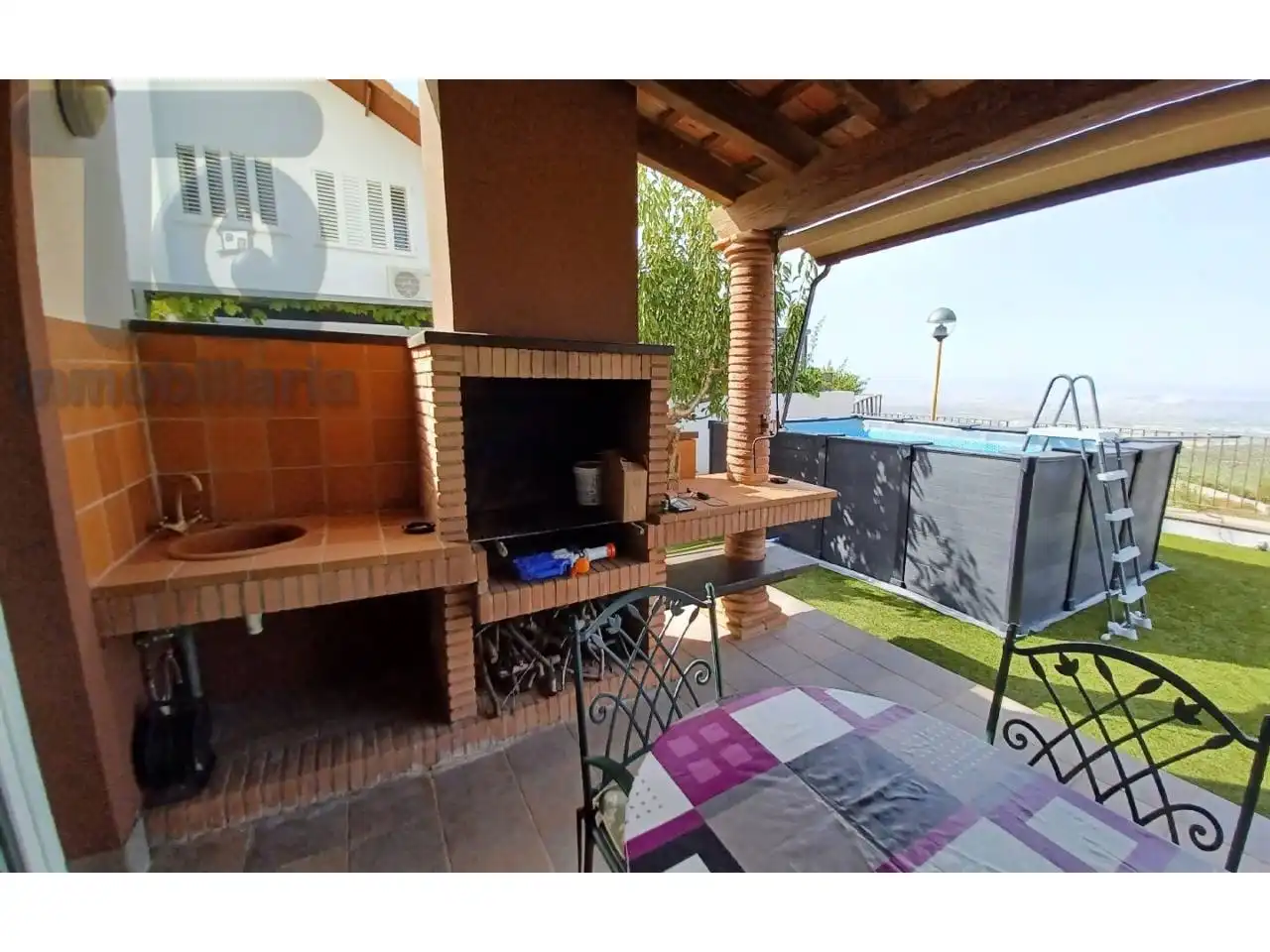 Terrasse von Haus oder Chalet zum Verkauf in Nívar mit Klimaanlage, Heizung und Privatgarten