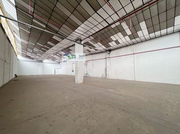 Nau industrial de lloguer a C/ El Greco