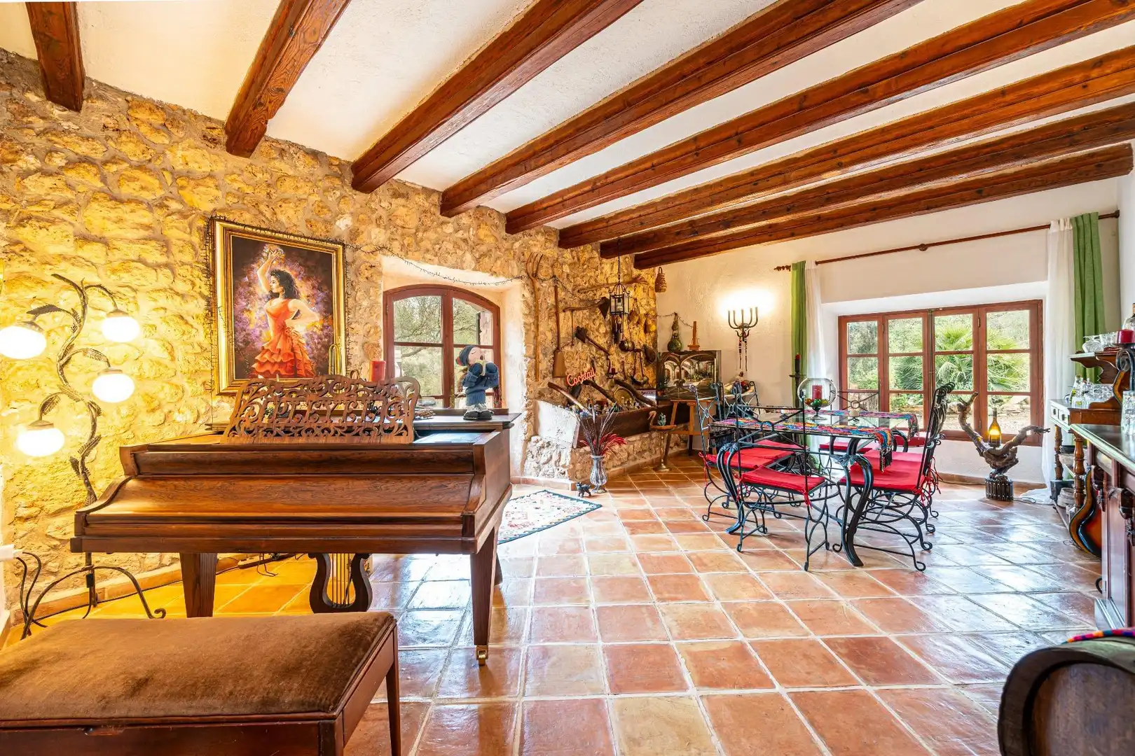 Comedor de Finca rústica en venta en Algaida con Aire acondicionado, Calefacción y Jardín privado