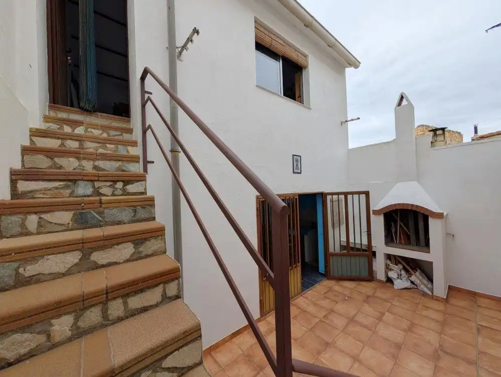 Detached homes for sale in El Burgo de Ebro  with Heating, Terrace and Storage room