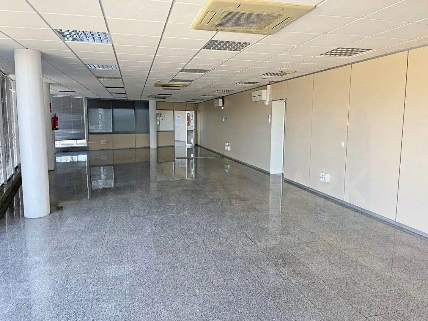 Oficina de alquiler en Valls con Aire acondicionado y Calefacción