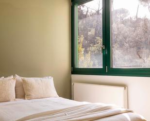 Bedroom of House or chalet for sale in  Barcelona Capital  with Air Conditioner, Heating and Terrace