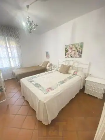 Schlafzimmer von Wohnungen zum Verkauf in Islantilla mit Klimaanlage, Heizung und Terrasse