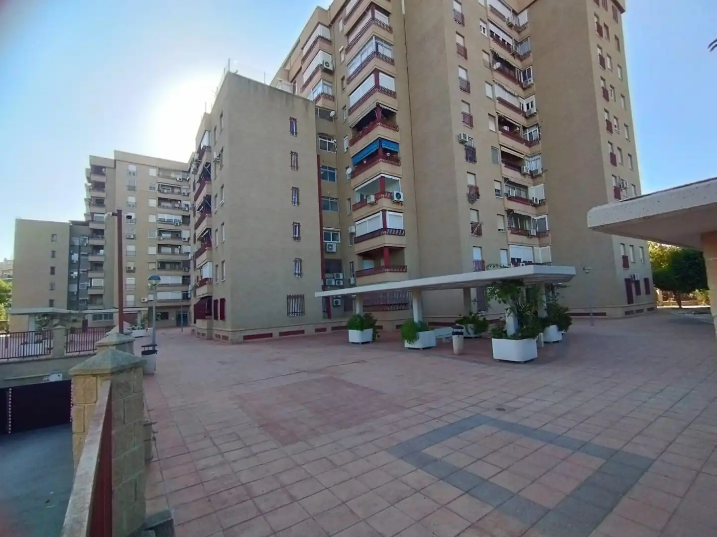 Außenansicht von Wohnung zur Miete in Murcia mit Klimaanlage, Privatgarten und Terrasse