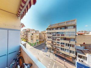 Vista exterior de Pis en venda en Alicante / Alacant