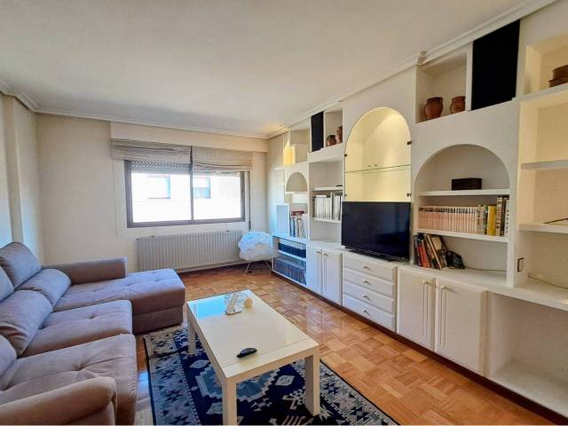 Piso en Venta en Labradores en Juzgados