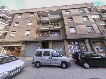 Flat for sale in Calle Angel Guimera 64