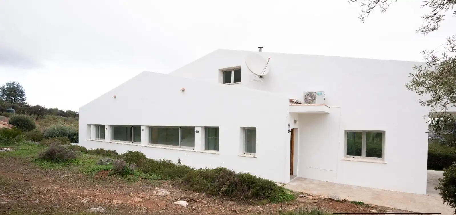 Vista exterior de Casa o chalet en venta en Alhaurín El Grande con Calefacción, Terraza y Piscina